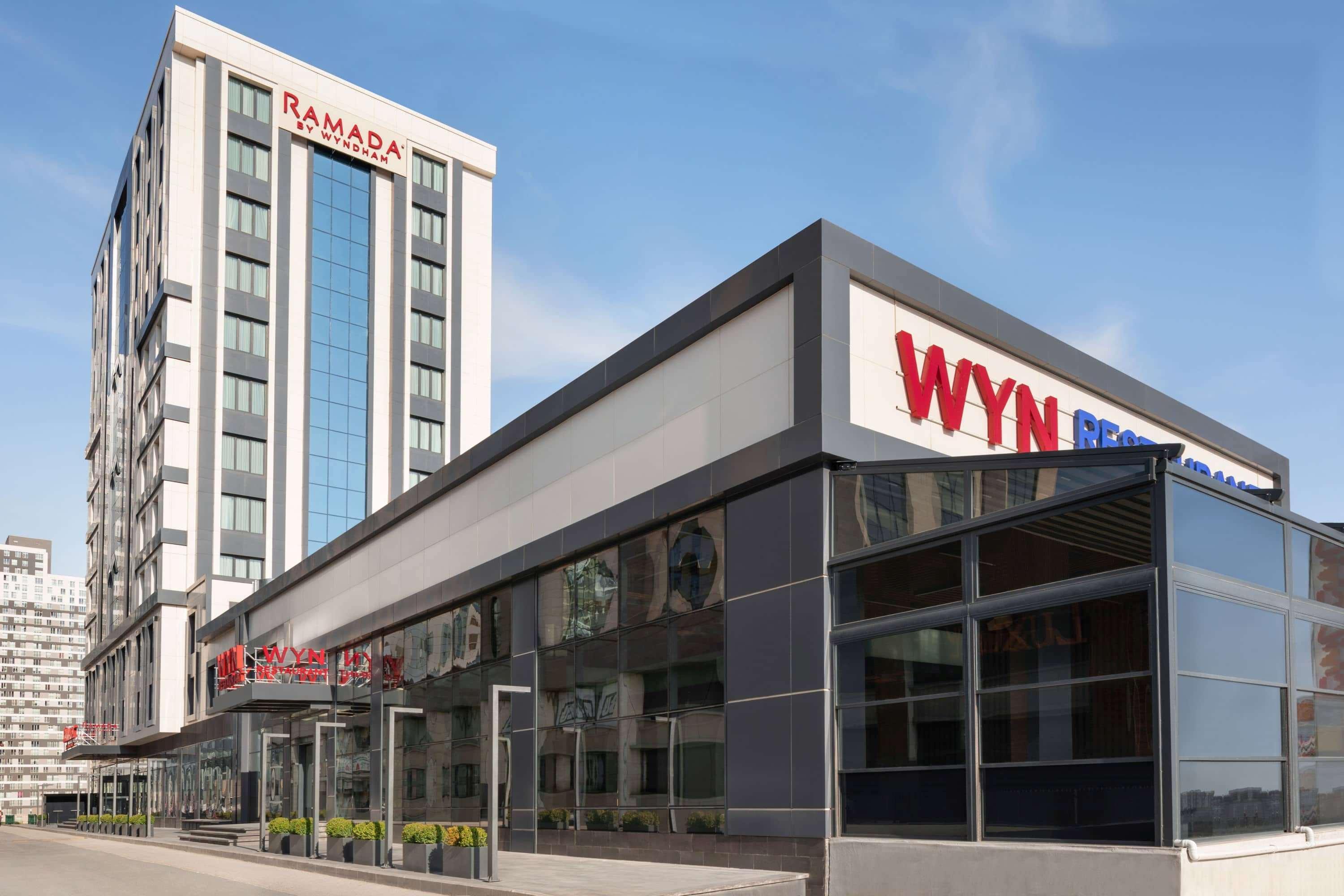 Ramada By Wyndham Beylikduzu Hotell Istanbul Eksteriør bilde